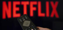 Netflix kullananlara kötü haber! Yasağa uymayanlar ekstra para ödeyecek